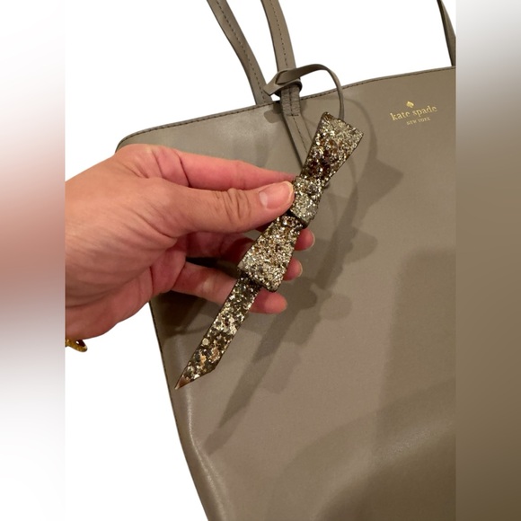 Kate Spade Seton Drive Karla Tote Bag Taupe $299 - Picture 5 of 11